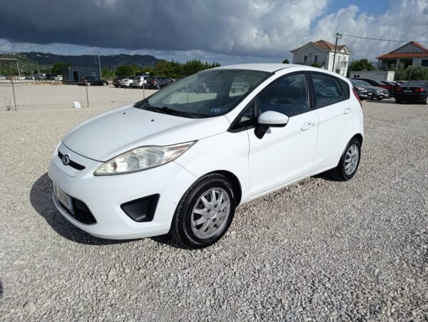 Ford Fiesta - Image 2
