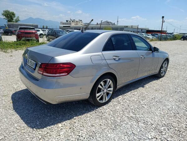 Mercedes-Benz E Class - Image 3