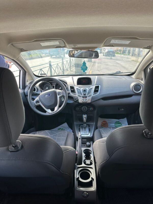Ford Fiesta - Image 4