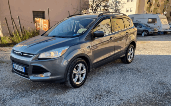 Ford Escape - Image 2